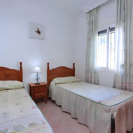 Holiday home Con Piscina Privada Y Barbacoa Solo Familias
